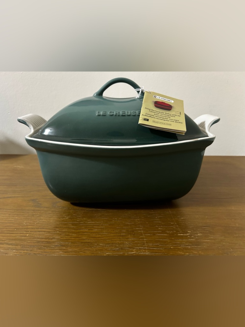 Le Creuset Rectangular Bake Dish with Lid - Picture 5 of 9